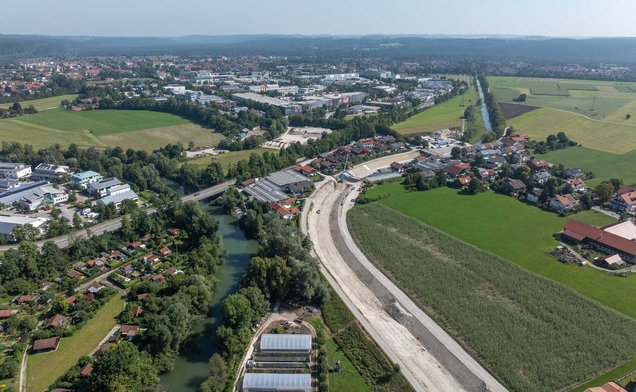 Slide Luftbild Sanierung Loisach-Isar-Kanal