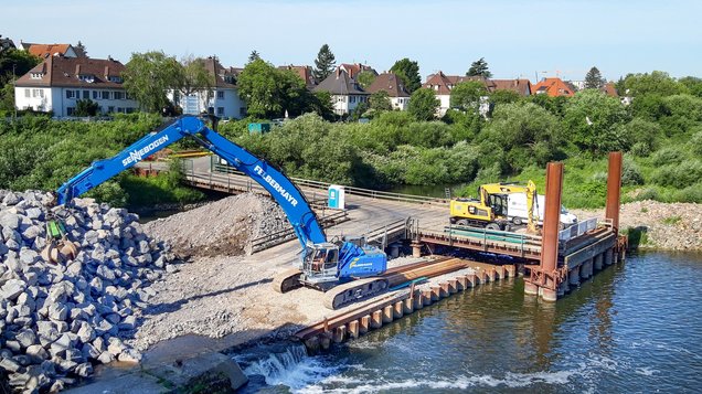 Hagn Umwelttechnik, Proberammung, Wehranlage, Wieblingen, Kolksicherung, Spundwand, Hochwasserschutz